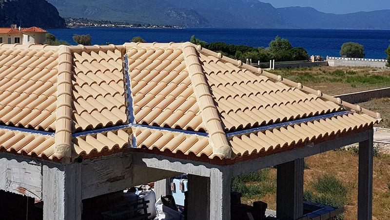 Σκεπή με κίτρινο κεραμιδι